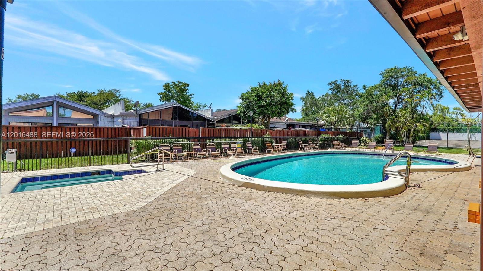 OMEGA VILLAS 2 CONDO - Residential