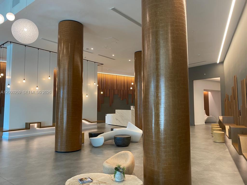 WIND CONDO - Residential