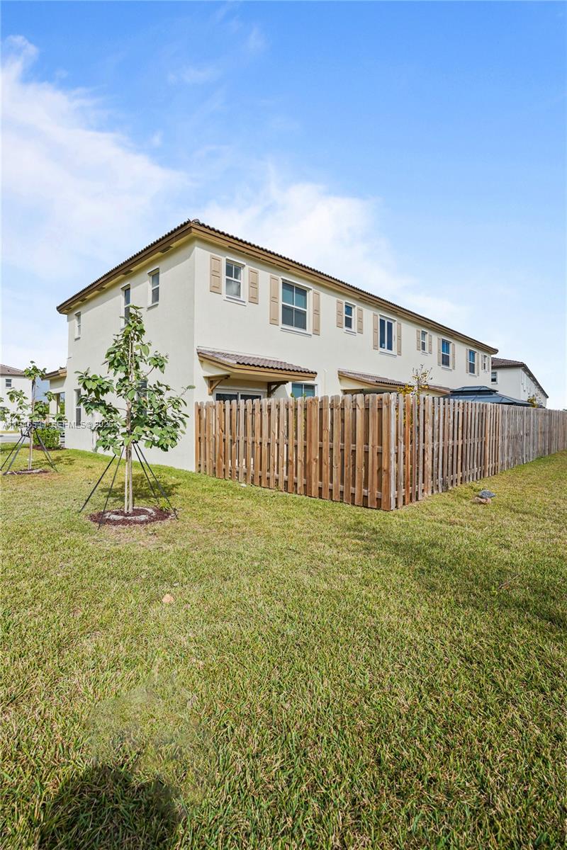 SILVER PALM RESIDENTIAL H - Residential Income