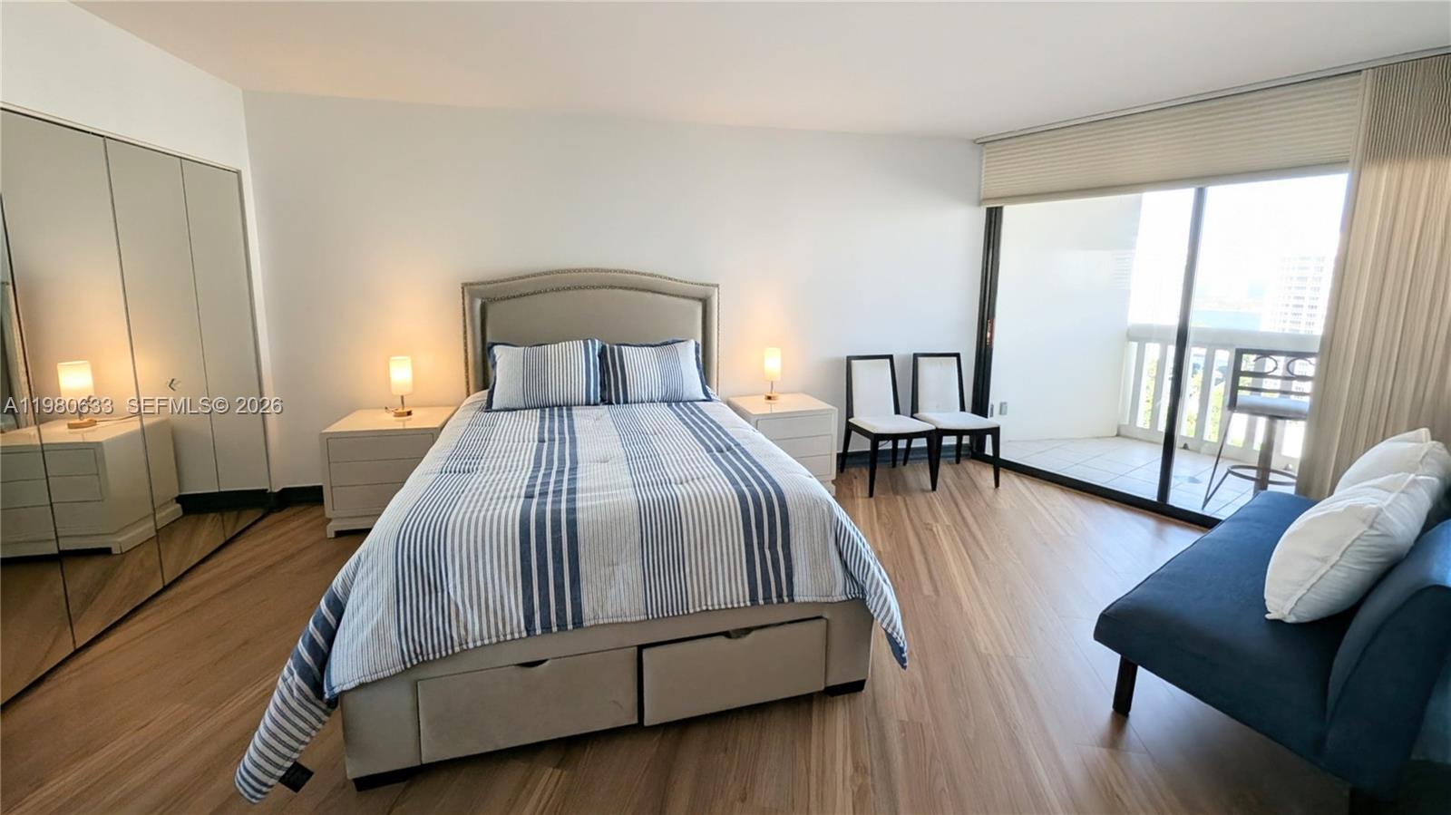 1000 ISL BLVD WILLIAMS IS - Residential