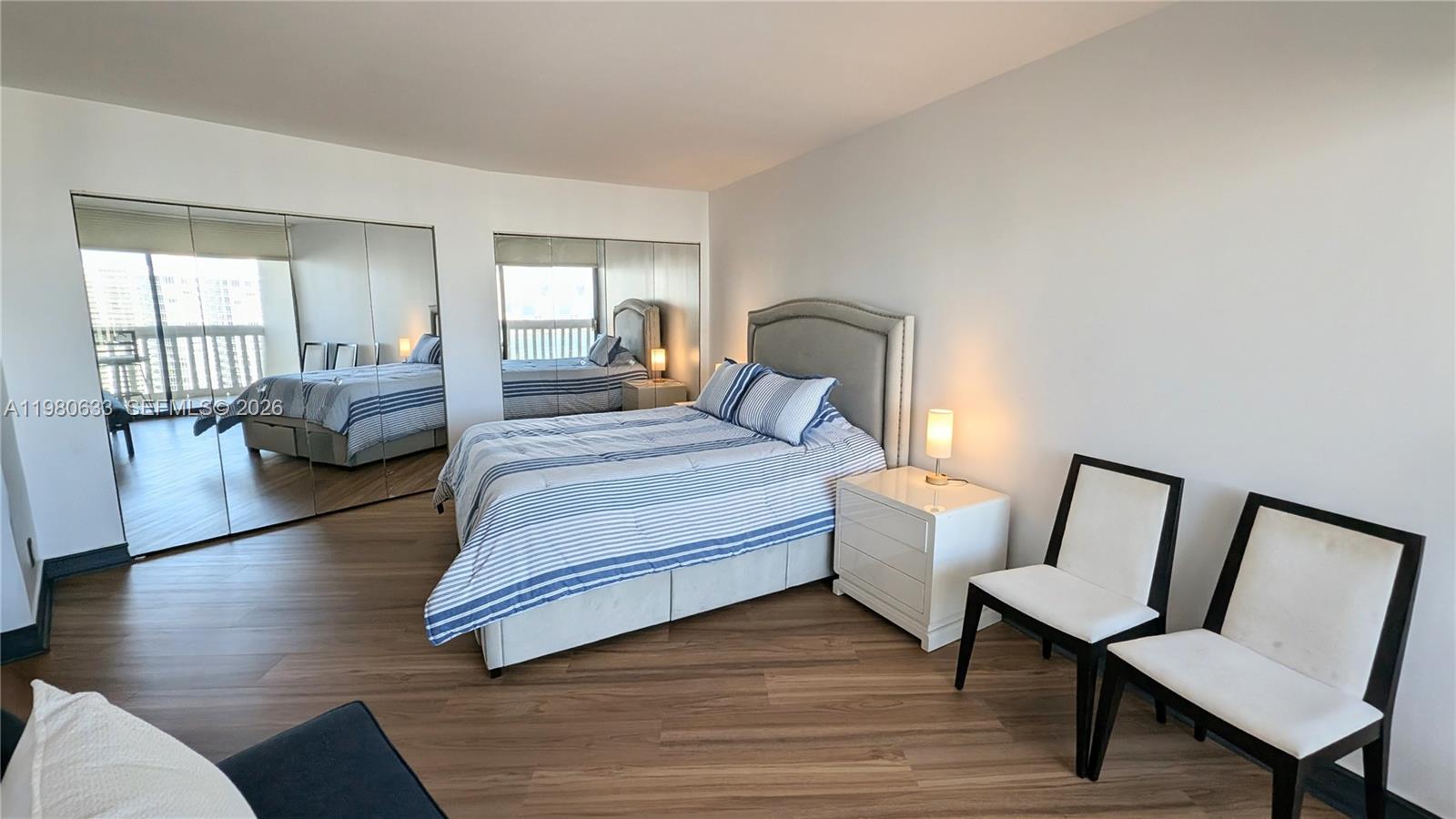 1000 ISL BLVD WILLIAMS IS - Residential