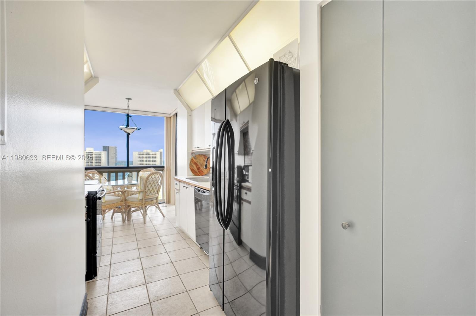 1000 ISL BLVD WILLIAMS IS - Residential