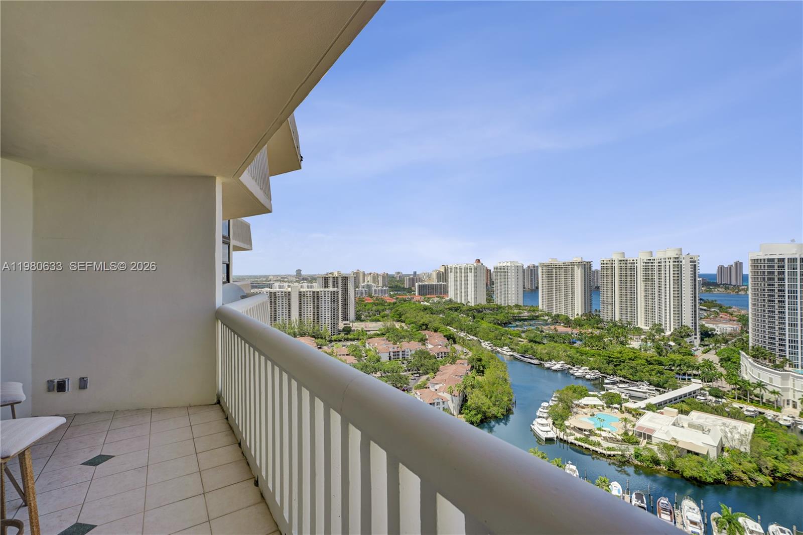 1000 ISL BLVD WILLIAMS IS - Residential