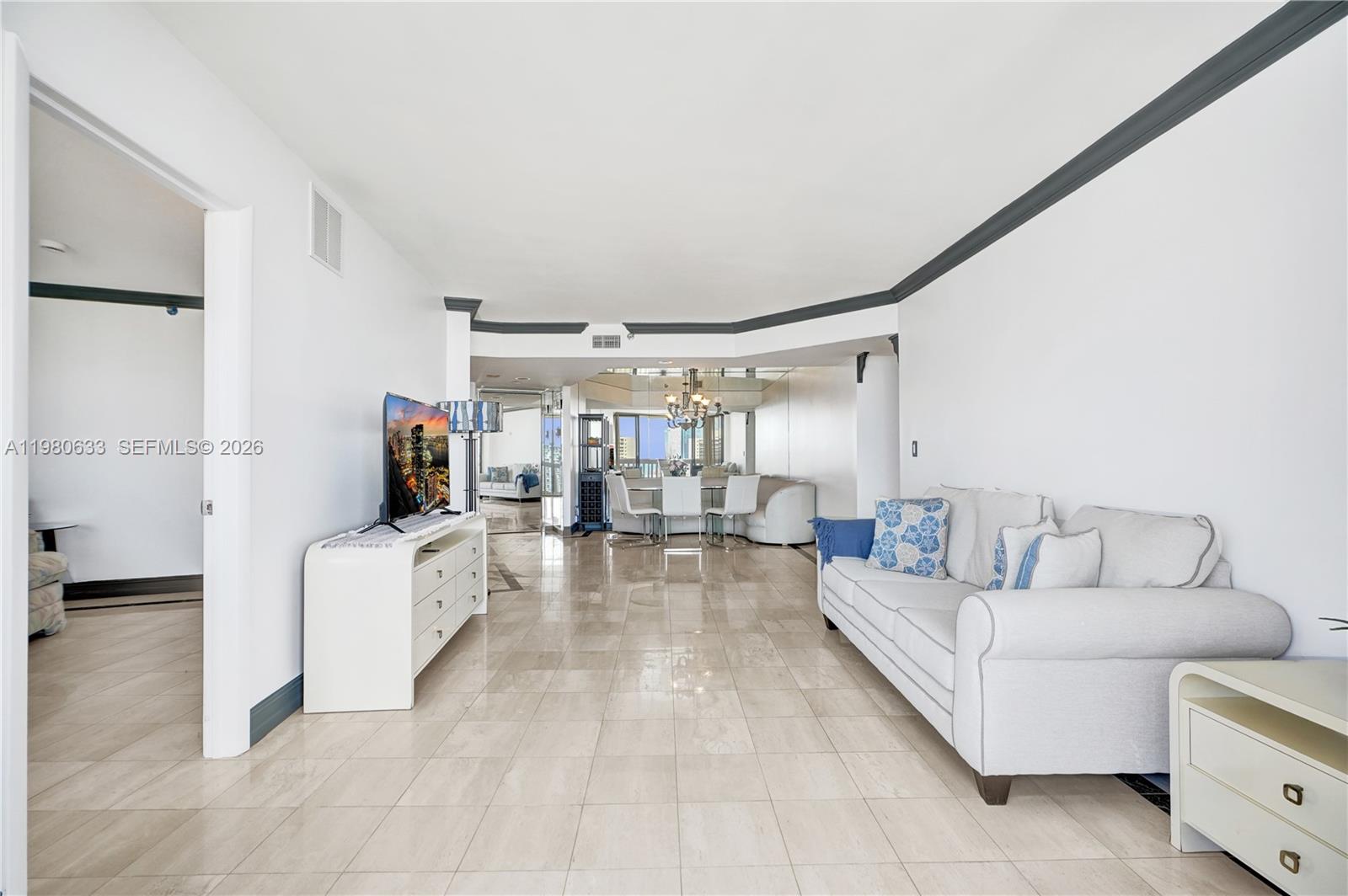 1000 ISL BLVD WILLIAMS IS - Residential