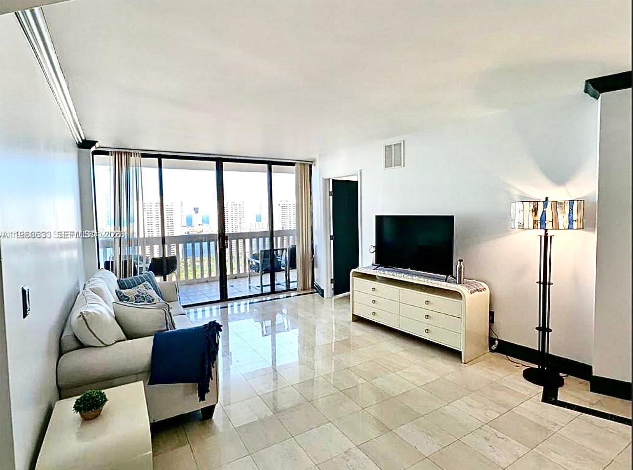 1000 ISL BLVD WILLIAMS IS - Residential