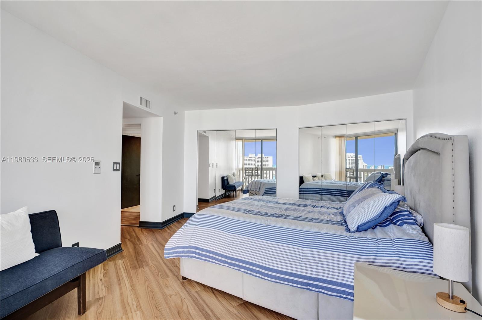 1000 ISL BLVD WILLIAMS IS - Residential