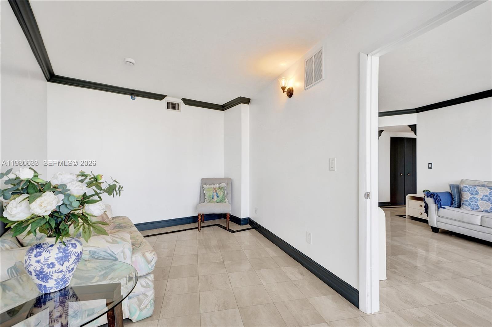 1000 ISL BLVD WILLIAMS IS - Residential