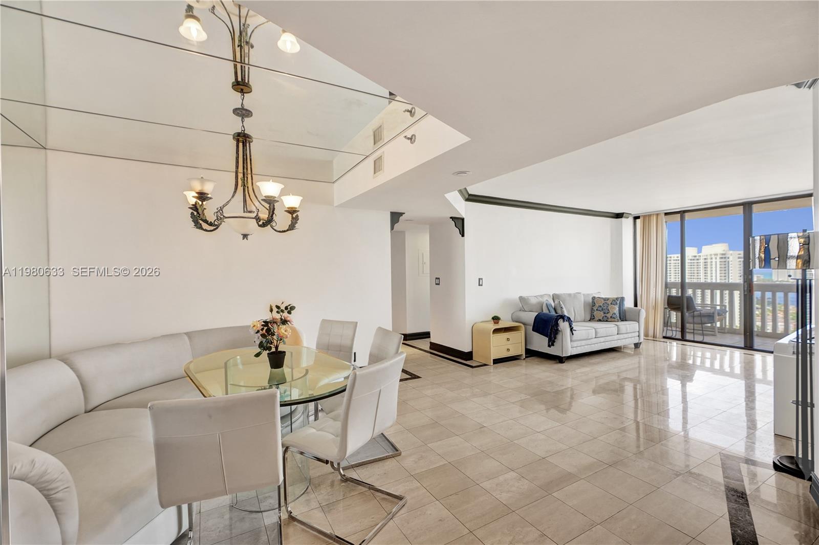 1000 ISL BLVD WILLIAMS IS - Residential