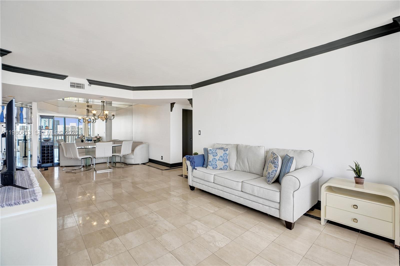 1000 ISL BLVD WILLIAMS IS - Residential