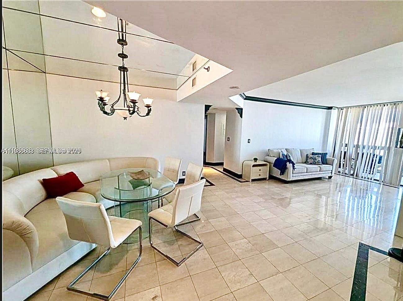 1000 ISL BLVD WILLIAMS IS - Residential