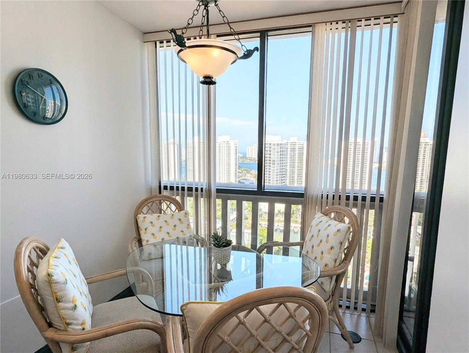 1000 ISL BLVD WILLIAMS IS - Residential