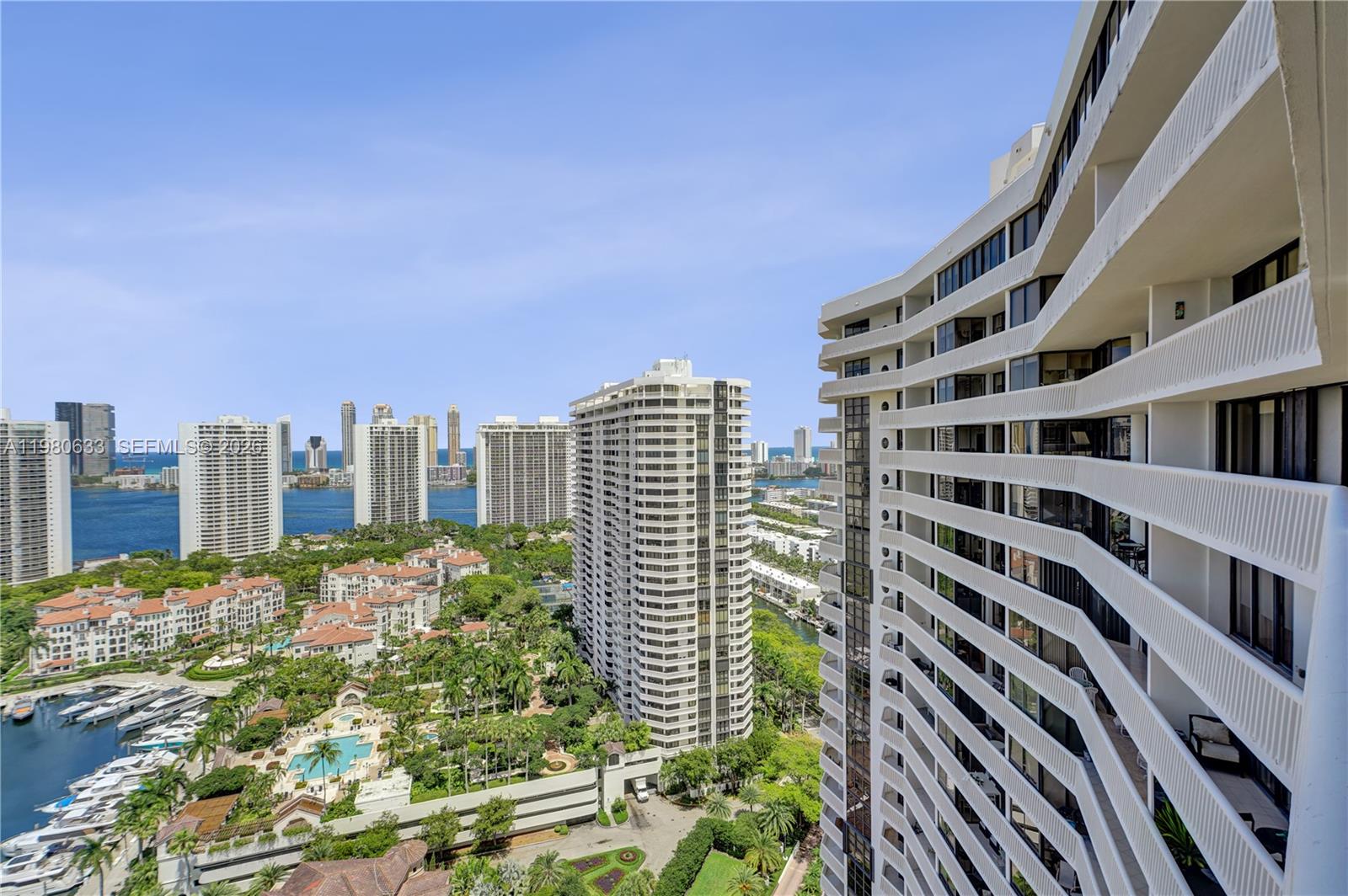 1000 ISL BLVD WILLIAMS IS - Residential