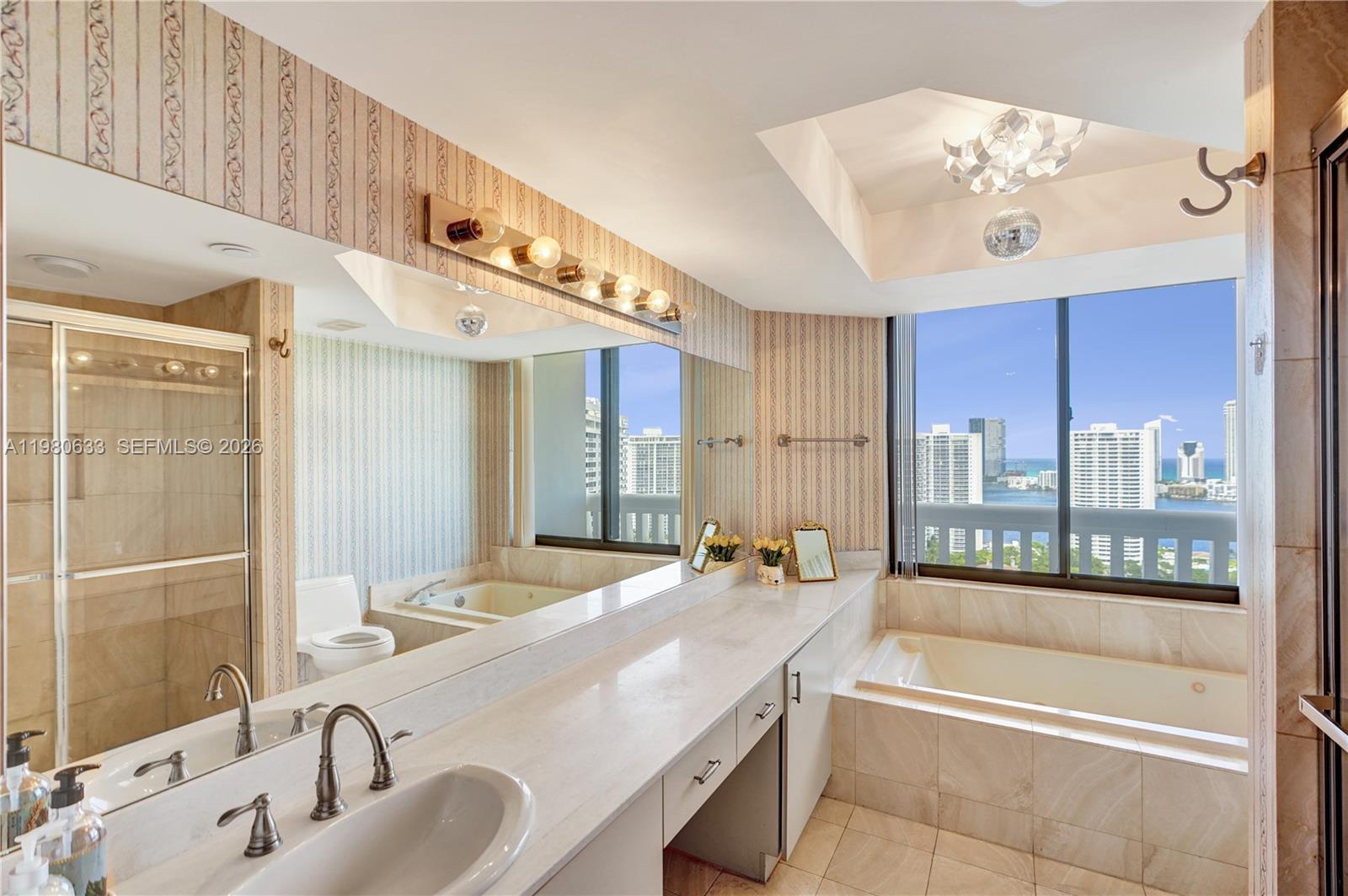 1000 ISL BLVD WILLIAMS IS - Residential