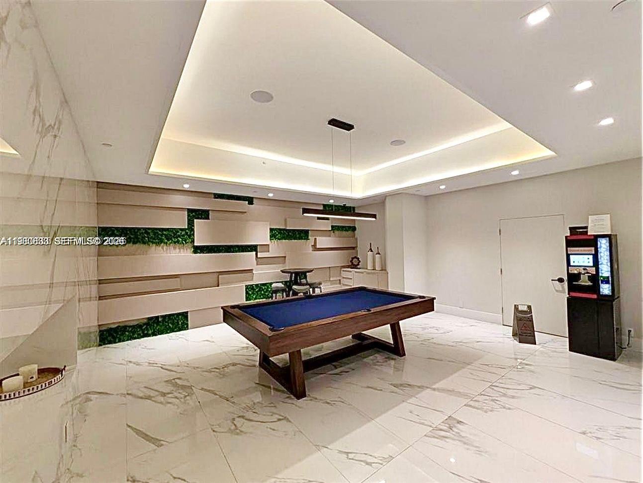 1000 ISL BLVD WILLIAMS IS - Residential