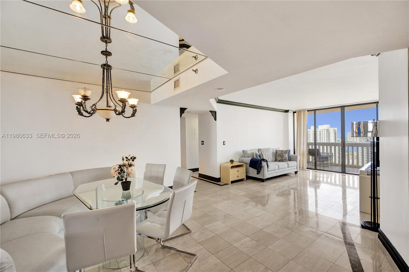 1000 ISL BLVD WILLIAMS IS - Residential