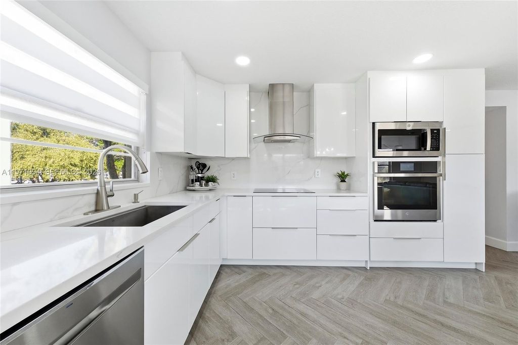 Photo of 1551 SW 135th Ter #201G, Pembroke Pines, FL 33027 (MLS # A11971994)