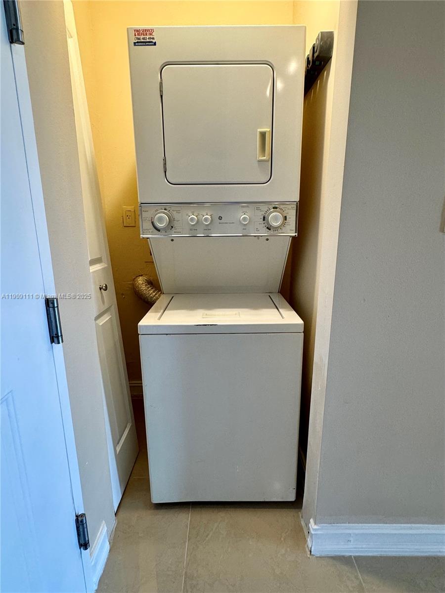 ALAQUA CONDO - Residential Lease