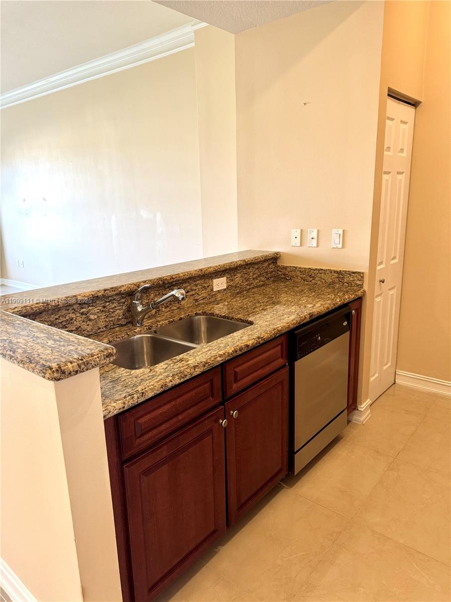 ALAQUA CONDO - Residential Lease