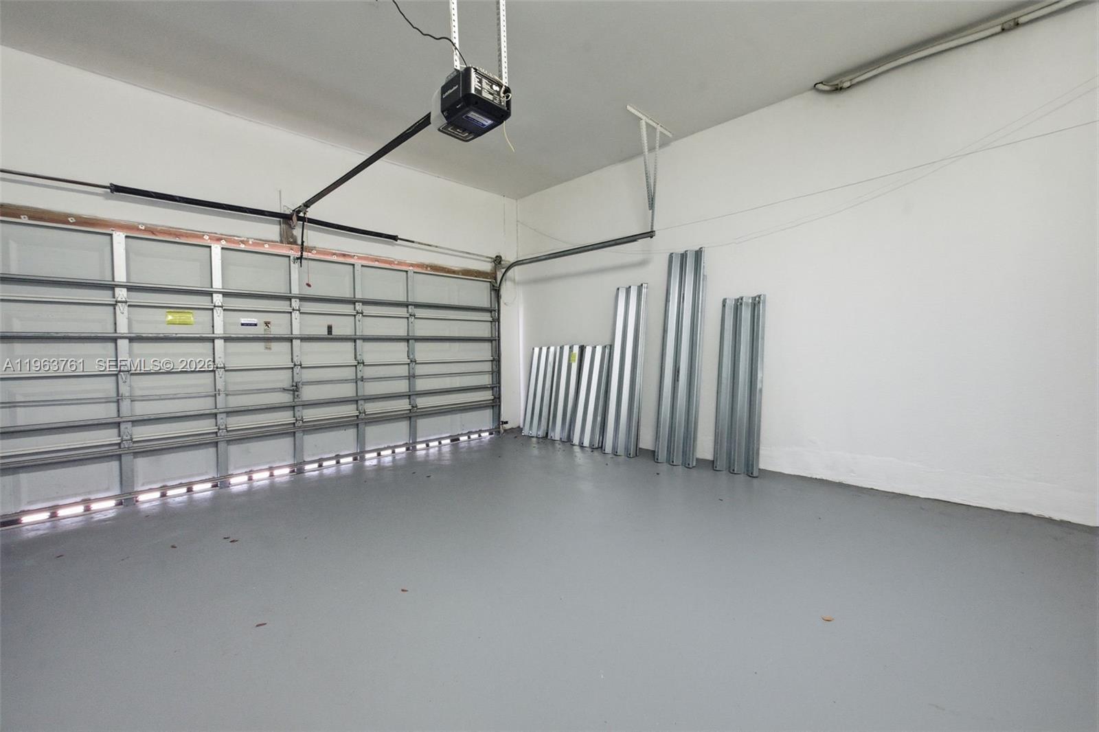 POD 3 AT MONARCH LAKES - Residential