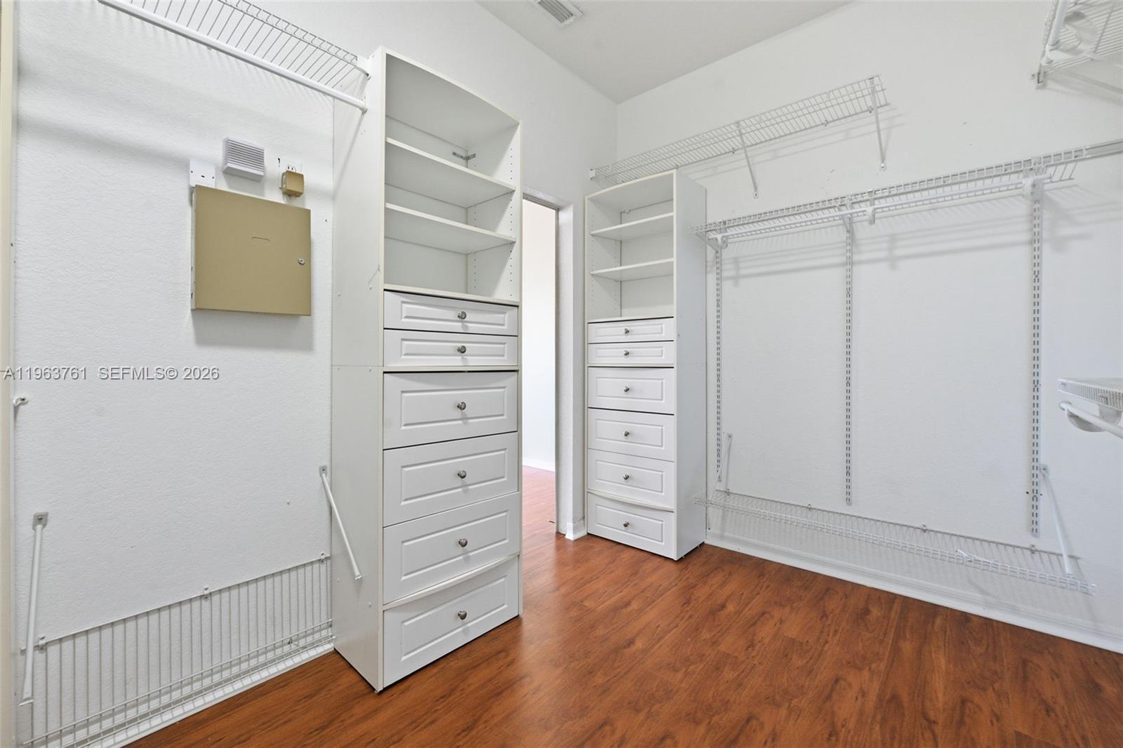 POD 3 AT MONARCH LAKES - Residential