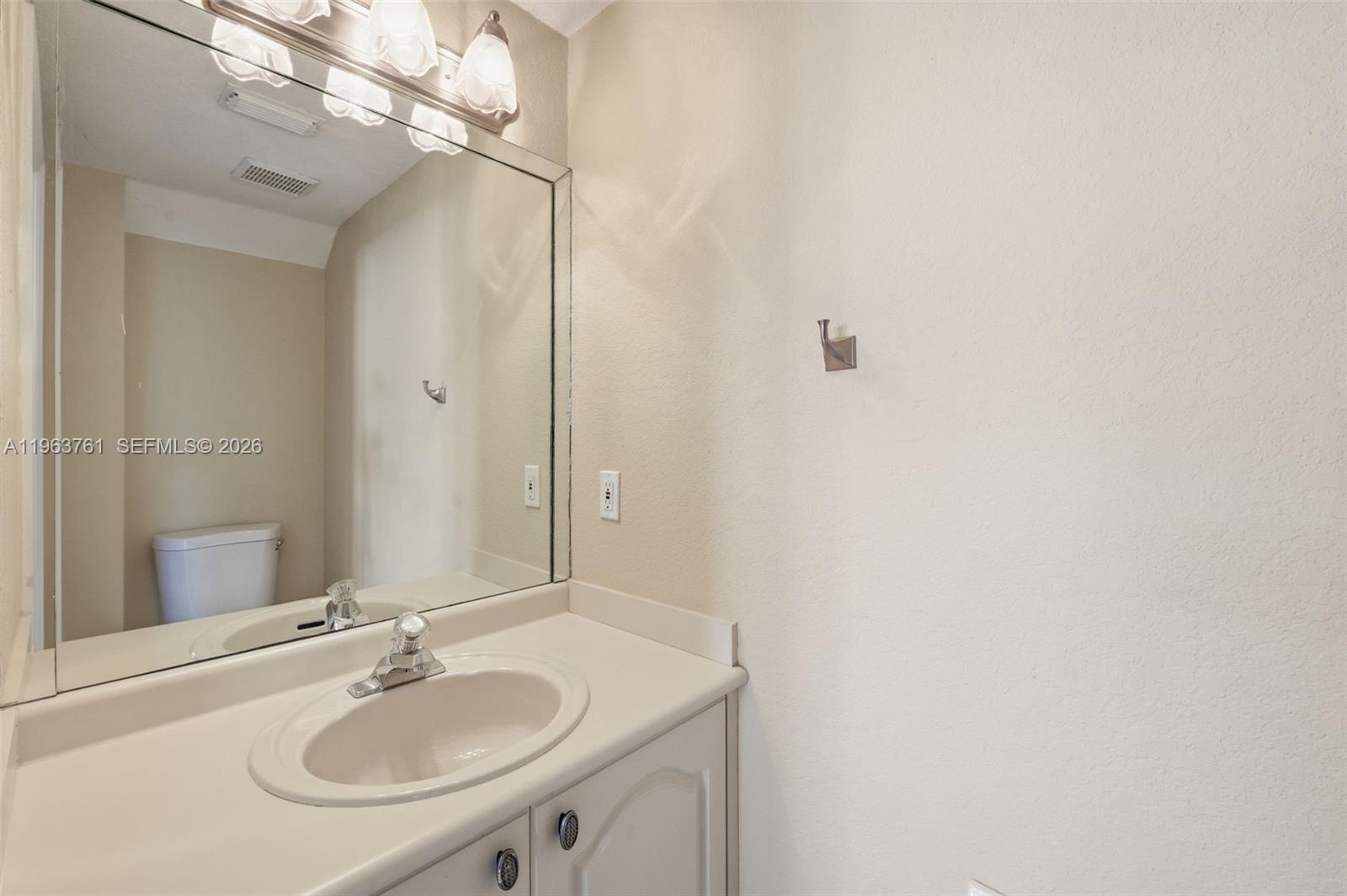 POD 3 AT MONARCH LAKES - Residential