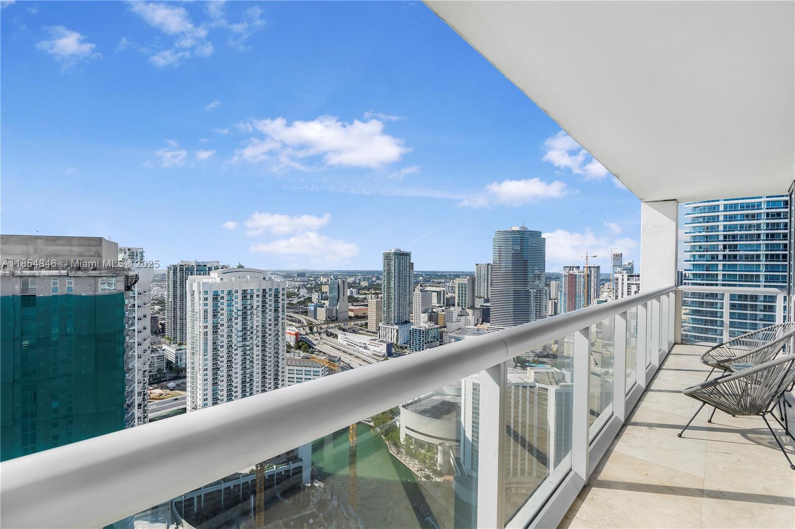 ICON BRICKELL CONDO NO 3 - Residential