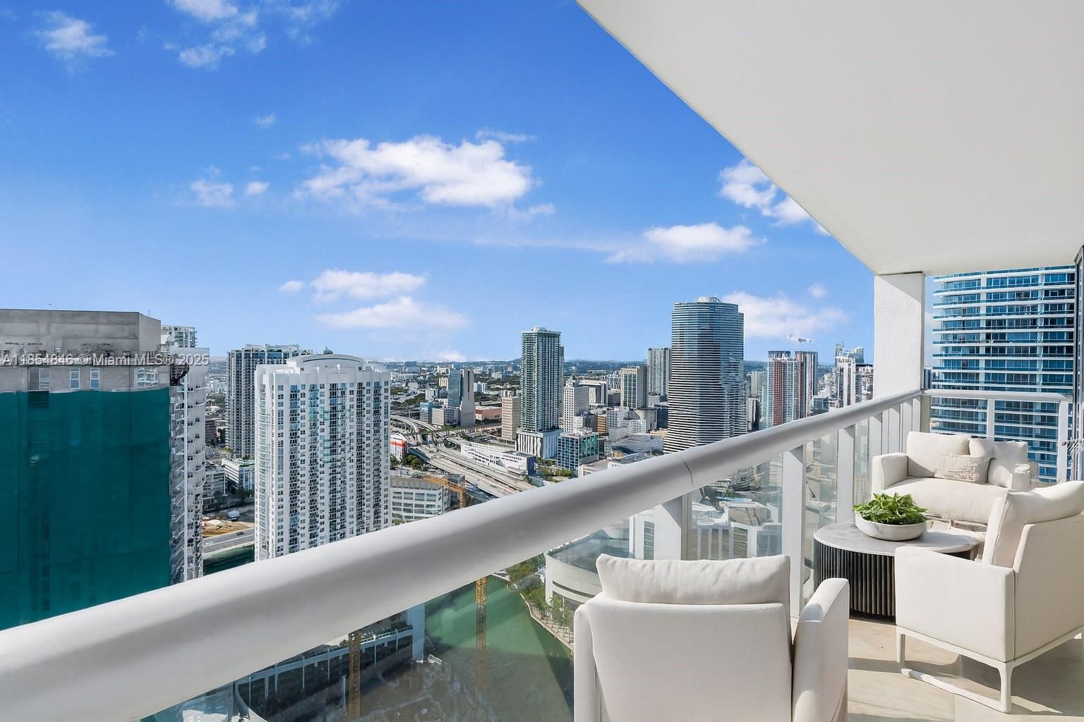 ICON BRICKELL CONDO NO 3 - Residential