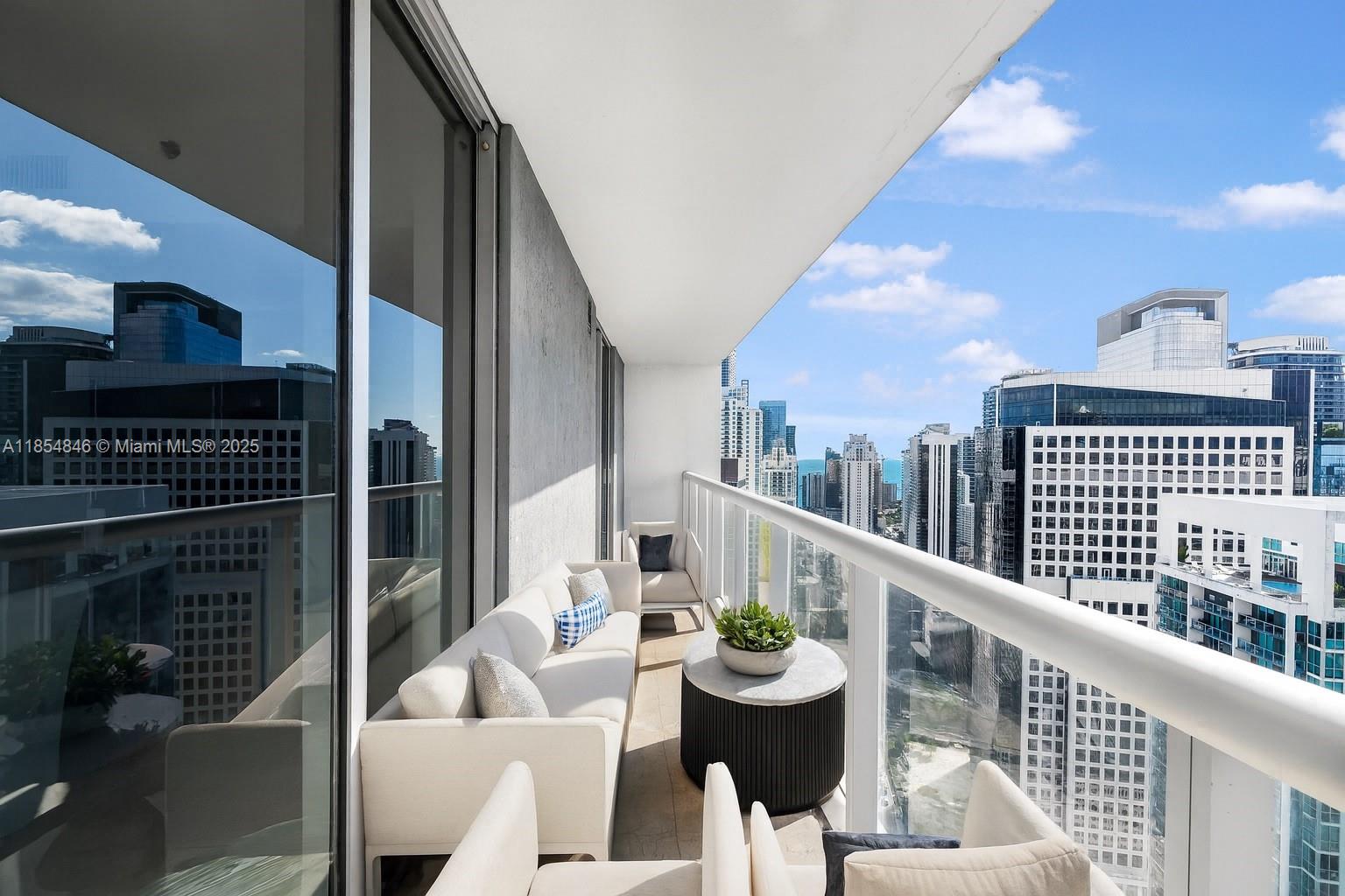 ICON BRICKELL CONDO NO 3 - Residential