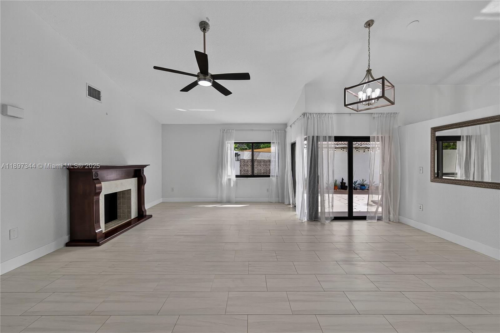 WATERFORD - Residential Lease