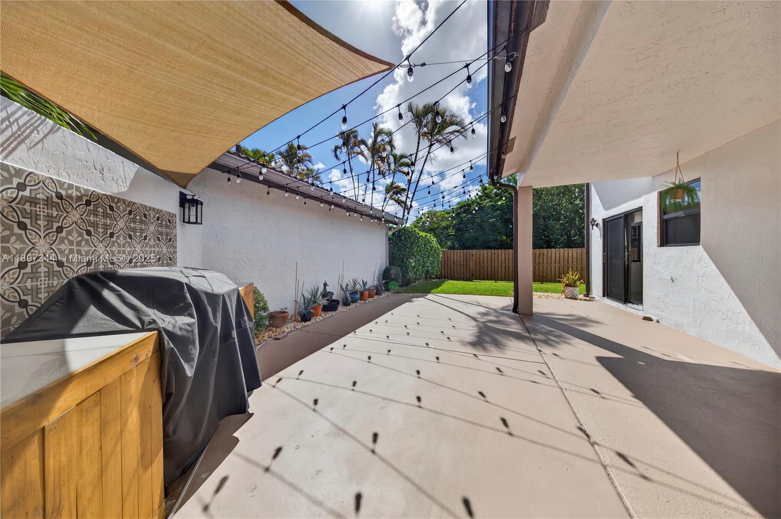 WATERFORD - Residential Lease