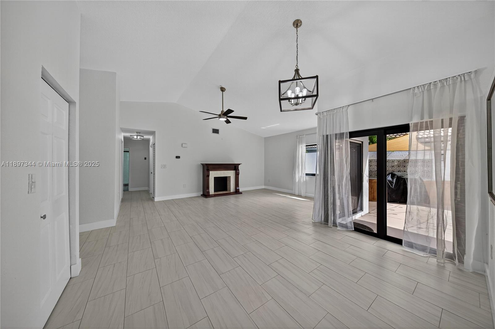 WATERFORD - Residential Lease