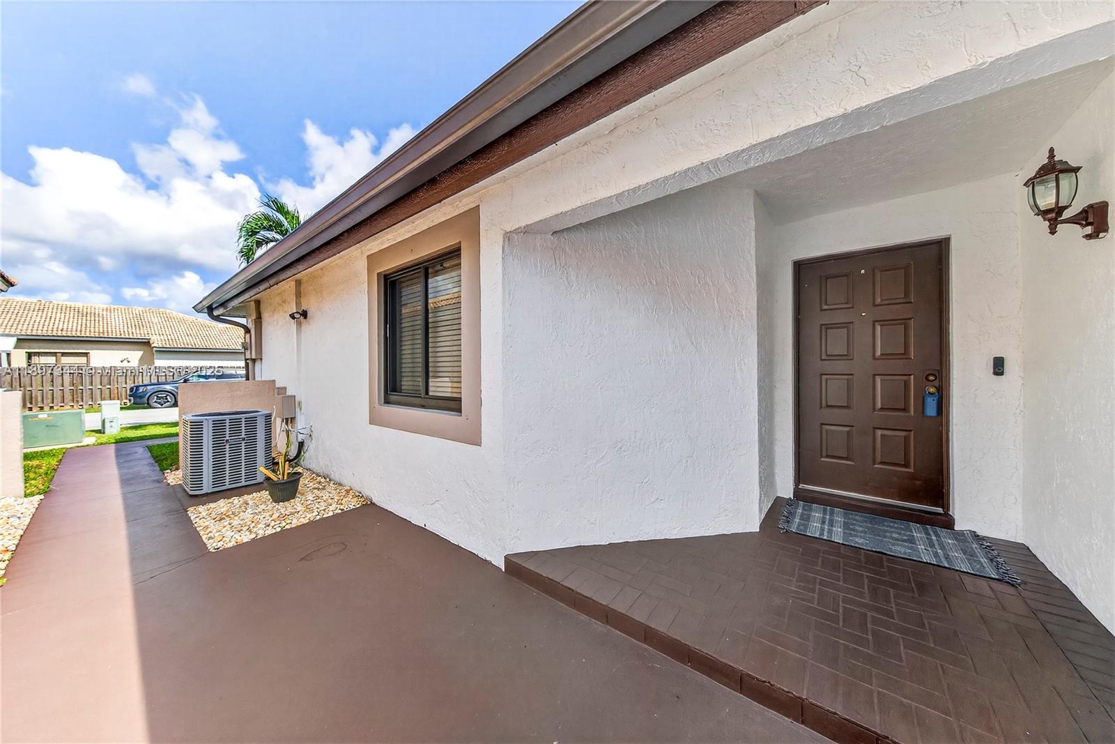 WATERFORD - Residential Lease