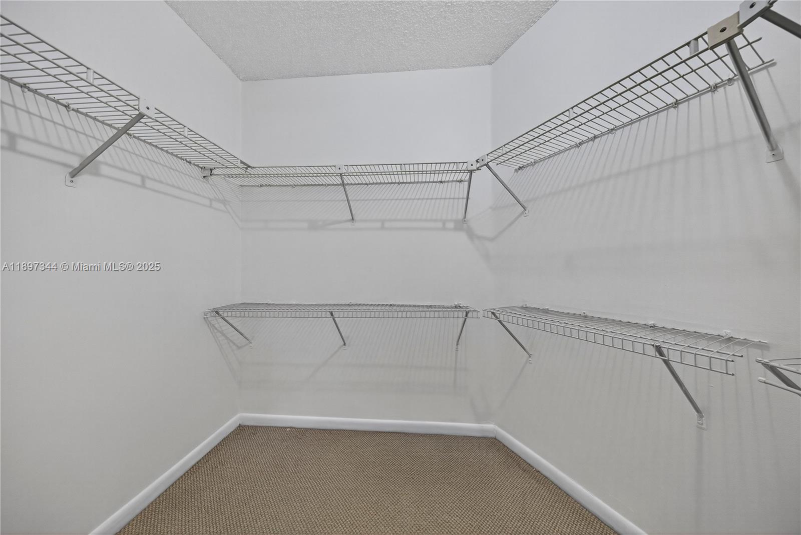 WATERFORD - Residential Lease