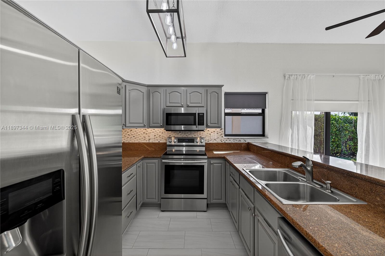 WATERFORD - Residential Lease