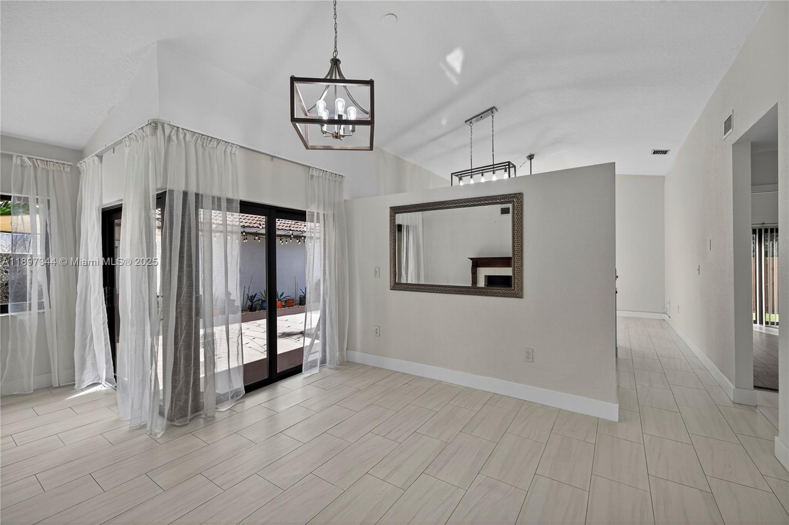 WATERFORD - Residential Lease