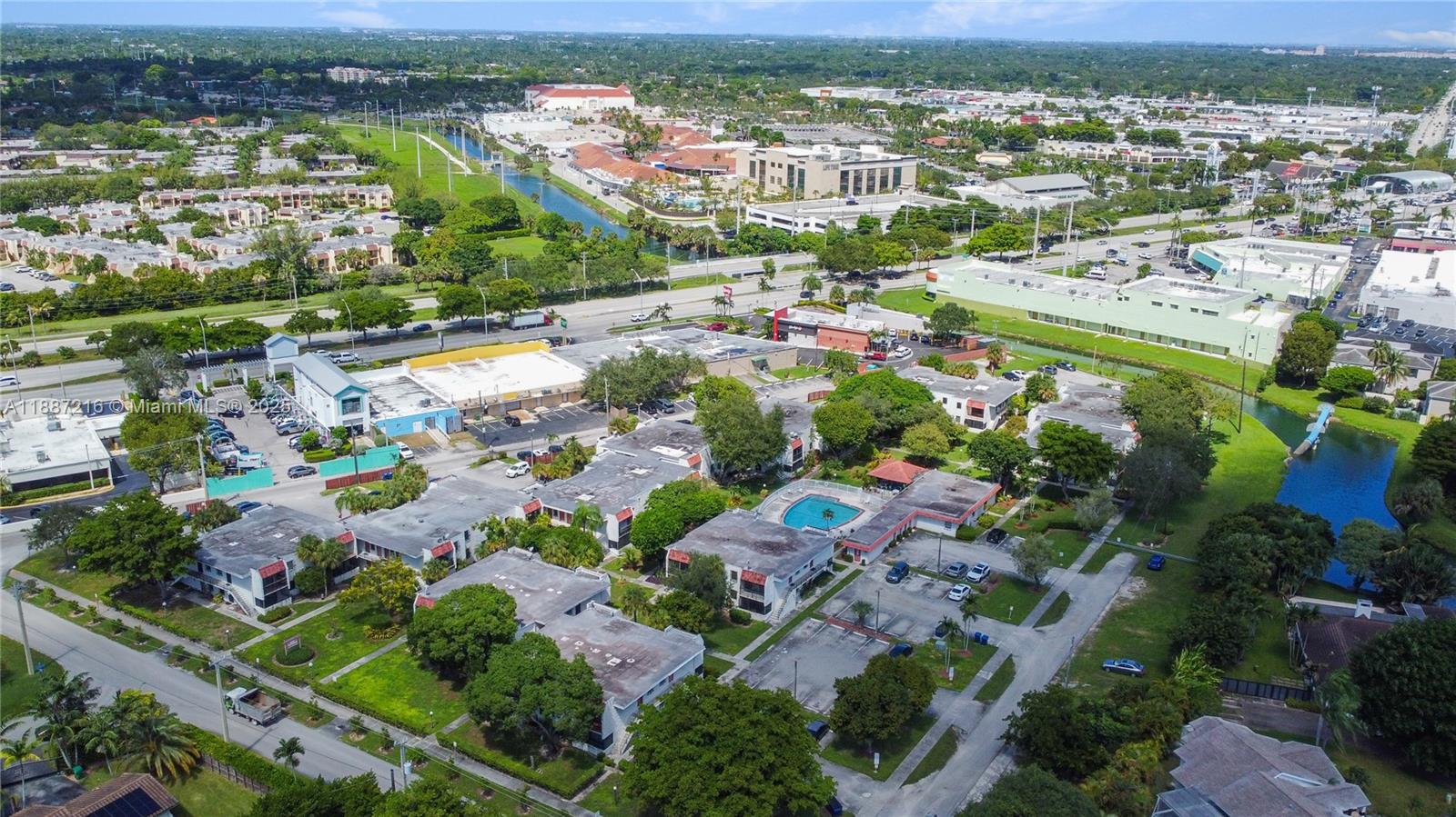 CASA GRANADA CONDO - Residential