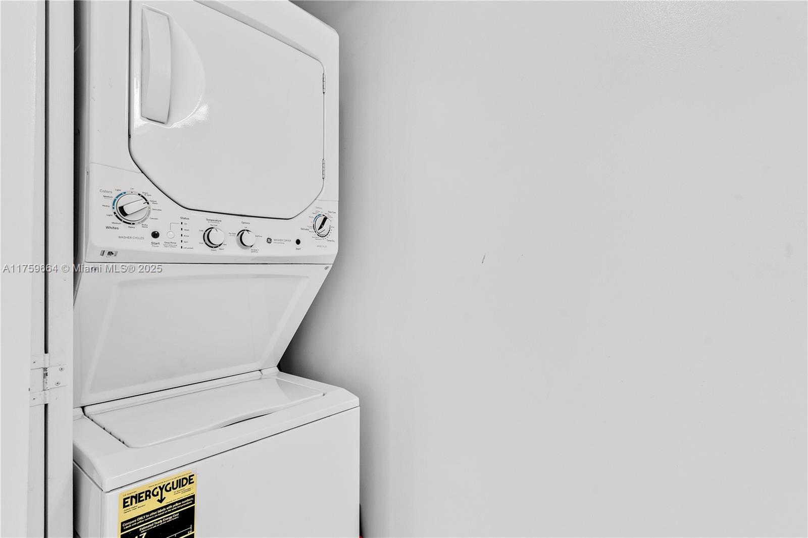 TERRAZAS RIVERPARK VILLAG - Residential