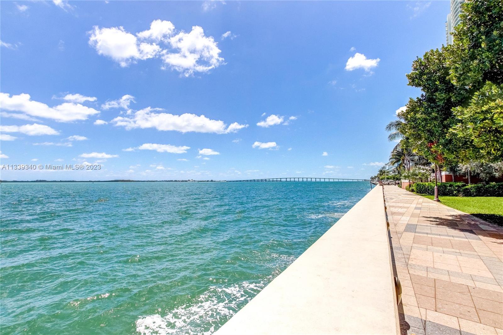 Yacht Club Brickell - Residential Lease