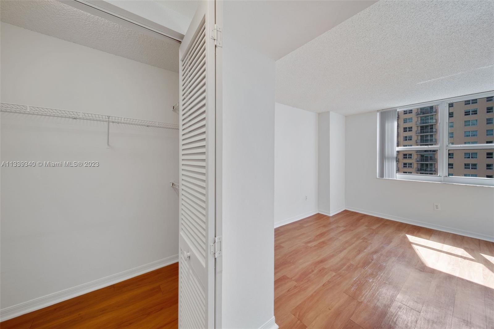 Yacht Club Brickell - Residential Lease