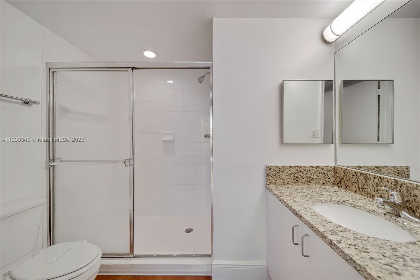 Yacht Club Brickell - Residential Lease