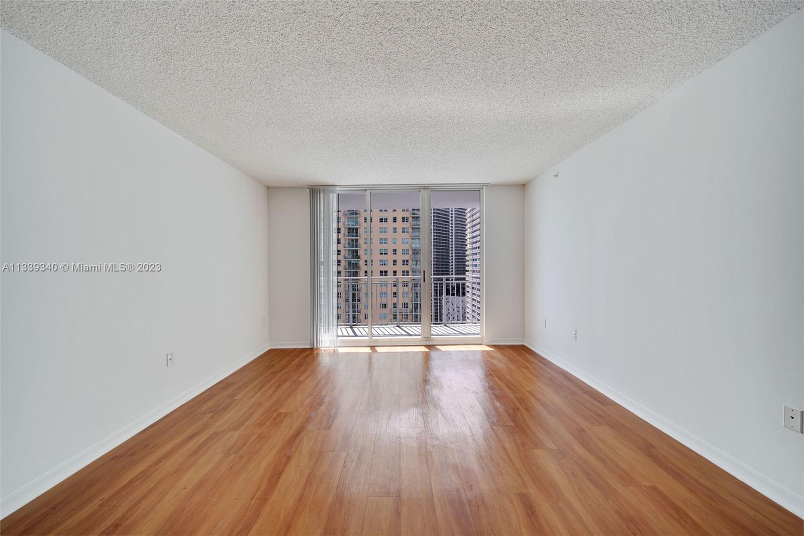 Yacht Club Brickell - Residential Lease