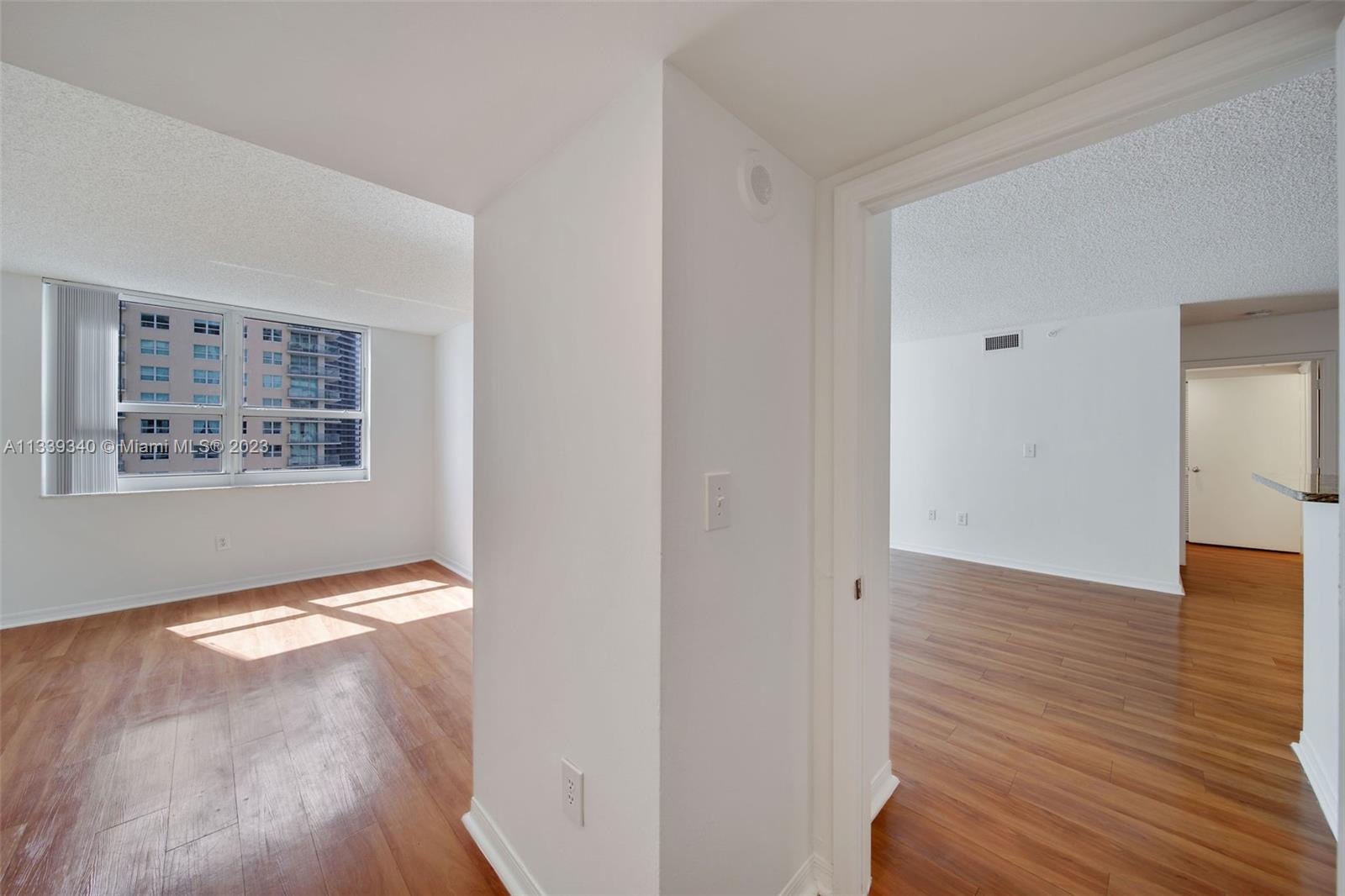 Yacht Club Brickell - Residential Lease