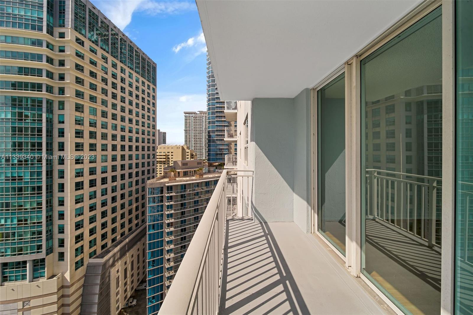 Yacht Club Brickell - Residential Lease