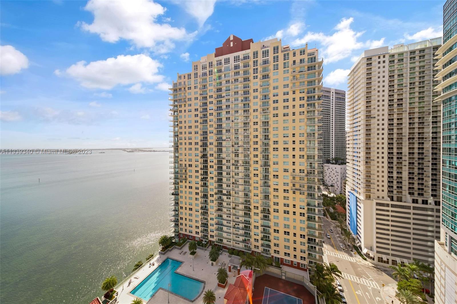 Yacht Club Brickell - Residential Lease