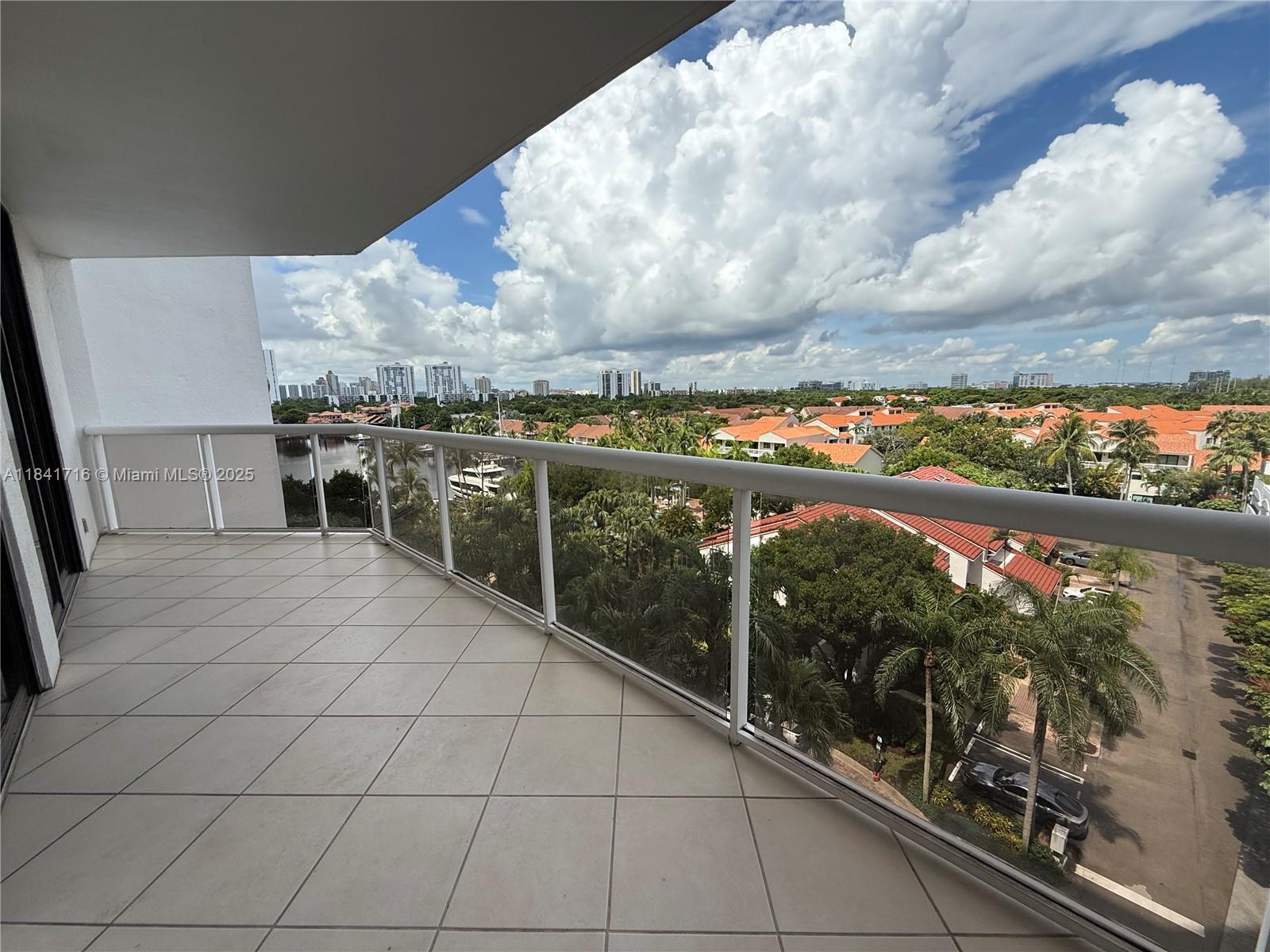 PORTSVIEW @ THE WATERWAYS - Residential