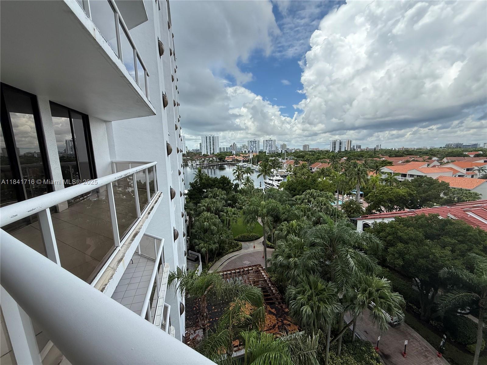 PORTSVIEW @ THE WATERWAYS - Residential