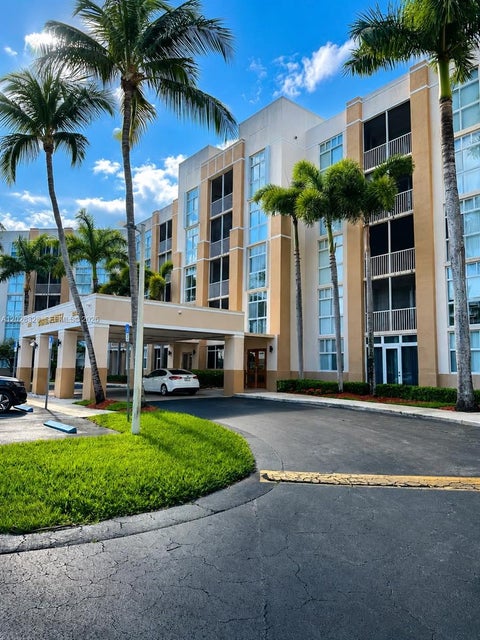 Photo of 9755 NW 52nd St #219, Doral, FL 33178 (MLS # A12028328)