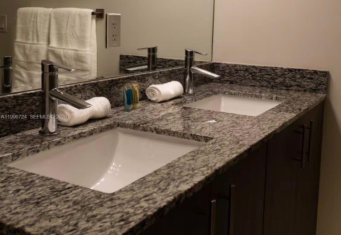 5350 PARK CONDO - Residential