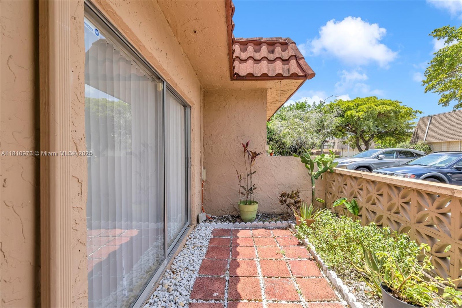 OAKBROOK IX CONDO - Residential