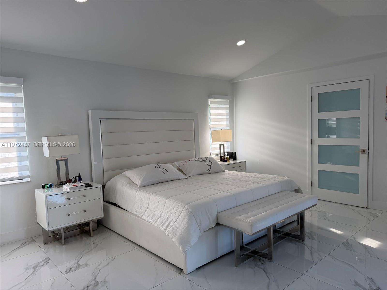 LIVE OAKS - Residential